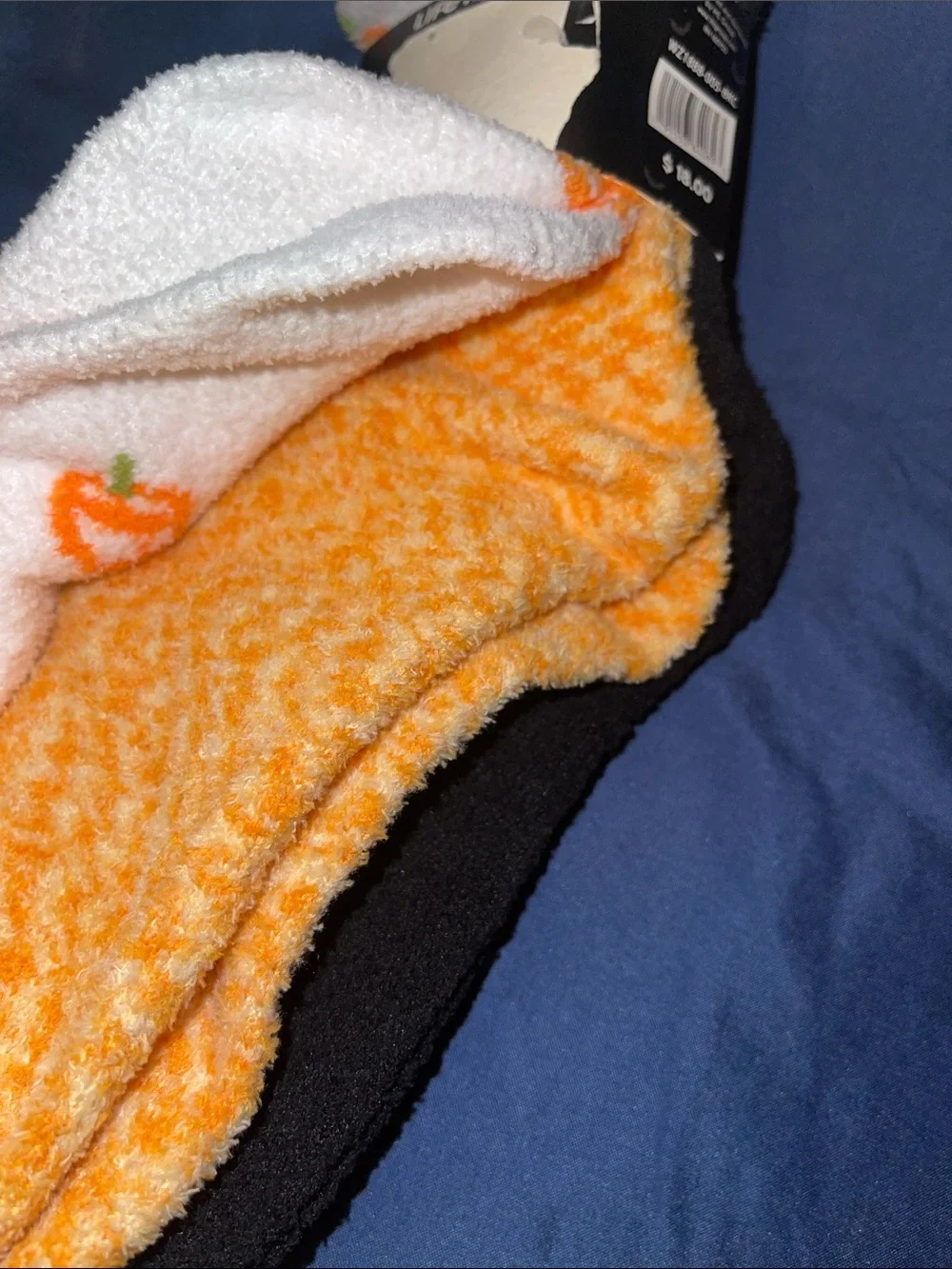 Life Is Good - 3 Pk Halloween Black Cozy Crew Socks